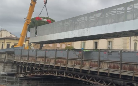 Ponte al Pino: la passerella riapre dopo un intenso fine settimana