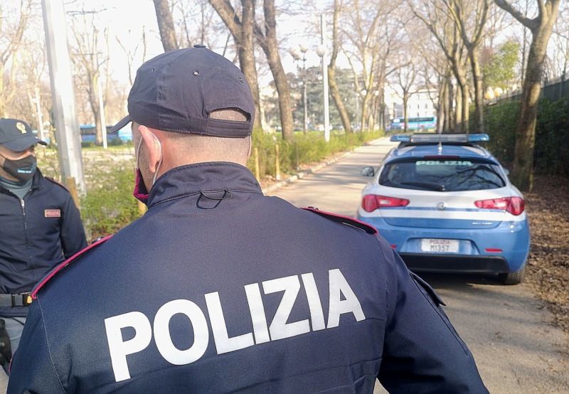 Professionista rapinato al parco delle Cascine: due arresti e un complice in fuga