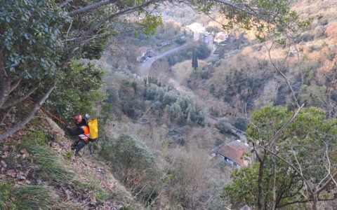 Via Faentina: servizio navetta attivato per la frana