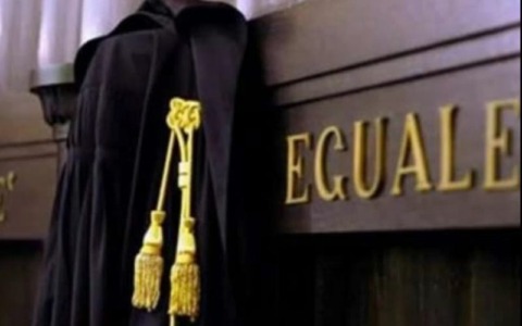 Zio condannato a 16 anni per abusi sessuali sul nipote