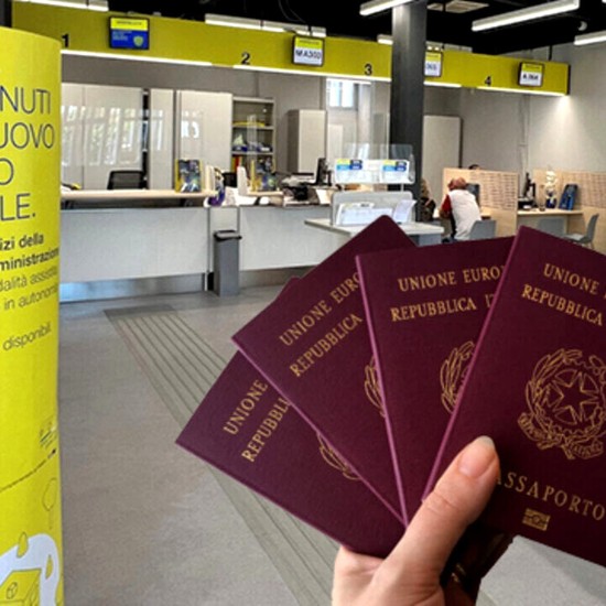 A Firenze il passaporto arriva direttamente a casa