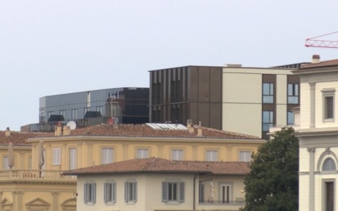 Avvisi di garanzia per il “cubo nero”: due indagati a Firenze