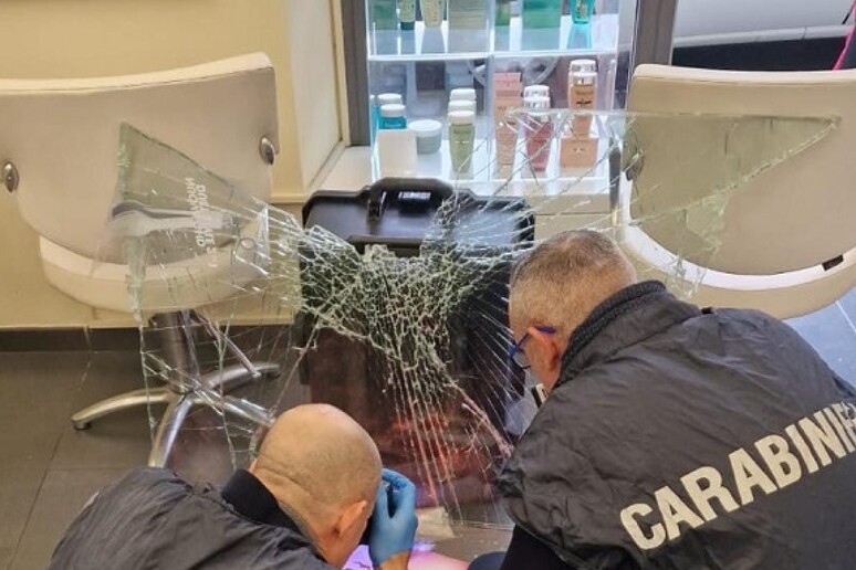 Firenze, furto con spaccata in un ristorante di via Campo di Arrigo