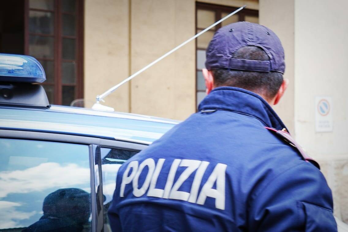 Furto con strappo in via Palazzuolo: fermato un giovane