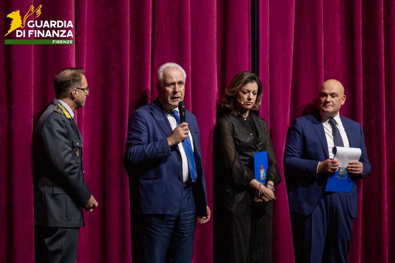 La Guardia di Finanza in scena per sostenere la Fondazione Careggi