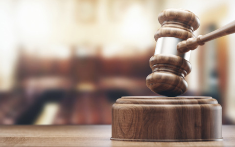 Oculista sospeso per un anno per molestie sessuali su pazienti