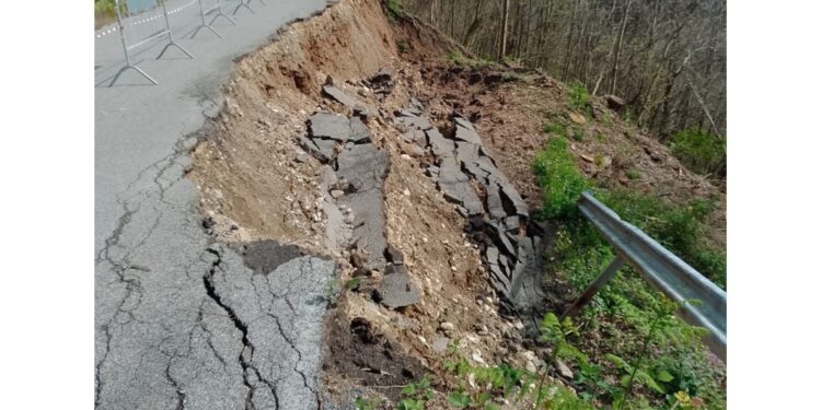 Osservazione dei movimenti franosi nella provincia di Firenze