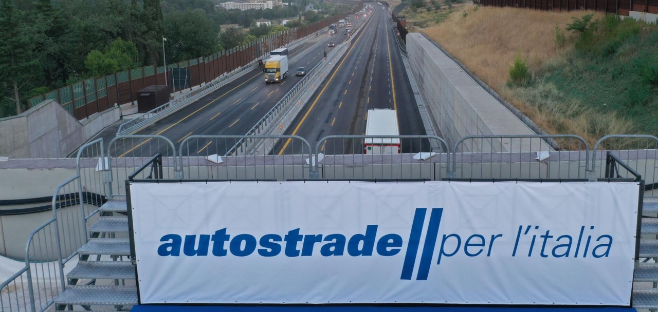 Chiusure notturne sulle autostrade A11 e A1 per manutenzione