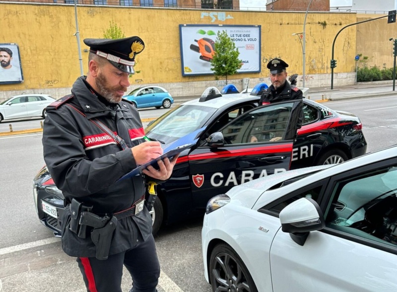 Controlli a Firenze: arresti per furti e spaccio di droga