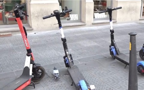 Firenze, chiusura della sperimentazione dei monopattini in sharing dal 1 aprile
