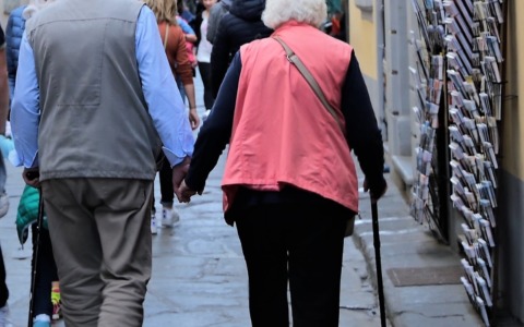 Furti agli anziani: coppia di trentaenni arrestata dopo colpo a San Piero a Sieve