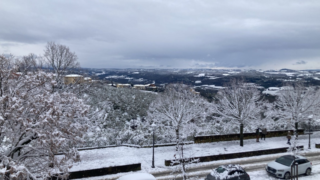 Il freddo torna in Toscana: allerta gialla per neve e comuni a rischio