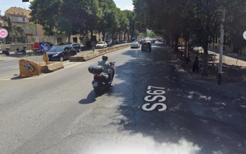 Incidente in viale Gramsci: ciclista di 78 anni perde la vita dopo scontro con un mezzo pesante