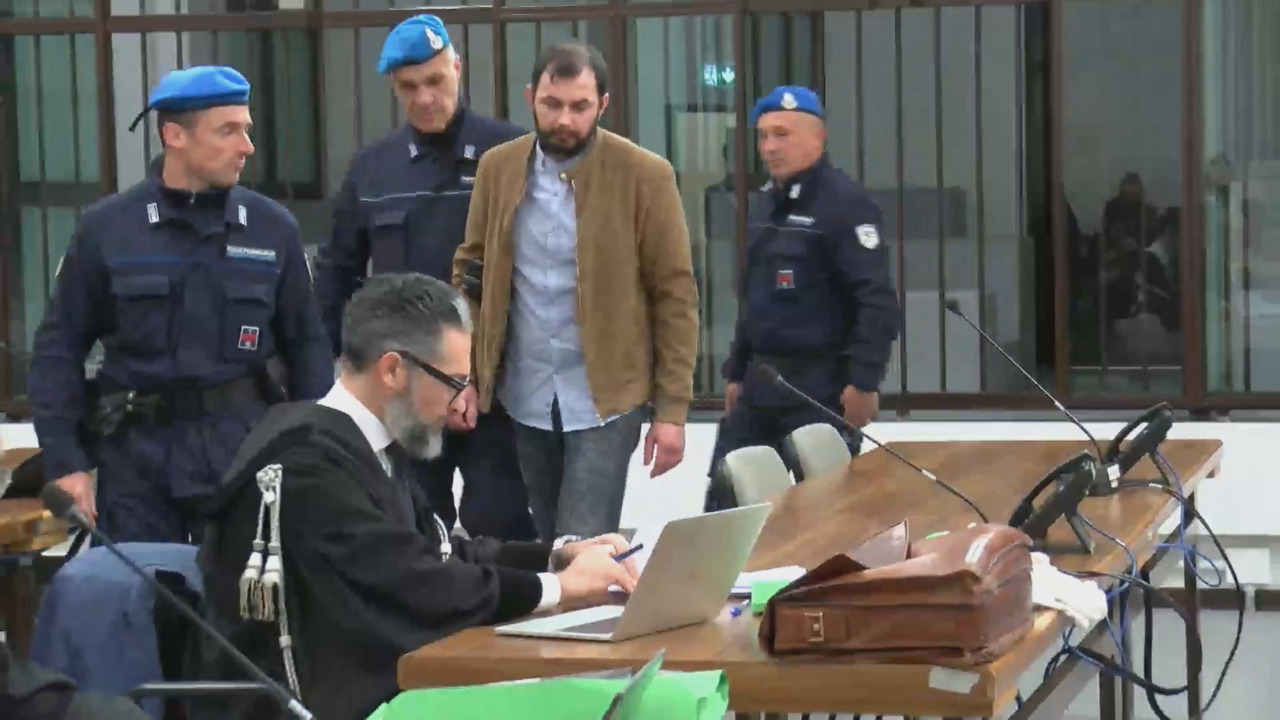 Inizia il processo per l’omicidio delle escort: Vasile Frumuzache in aula