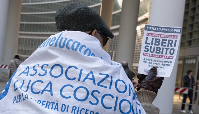 Libera ottiene il dispositivo per il suicidio assistito