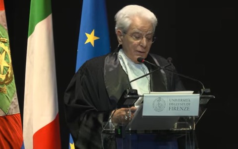 Mattarella celebra la laurea honoris causa a Firenze e rende omaggio alla Resistenza