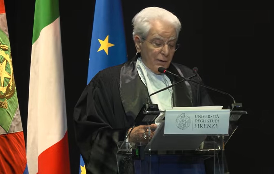 Mattarella celebra la laurea honoris causa a Firenze e rende omaggio alla Resistenza