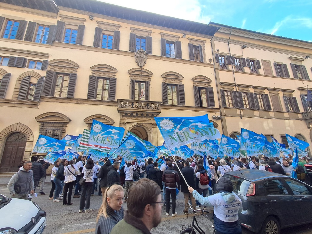Protesta degli infermieri del pronto soccorso contro la Regione Toscana