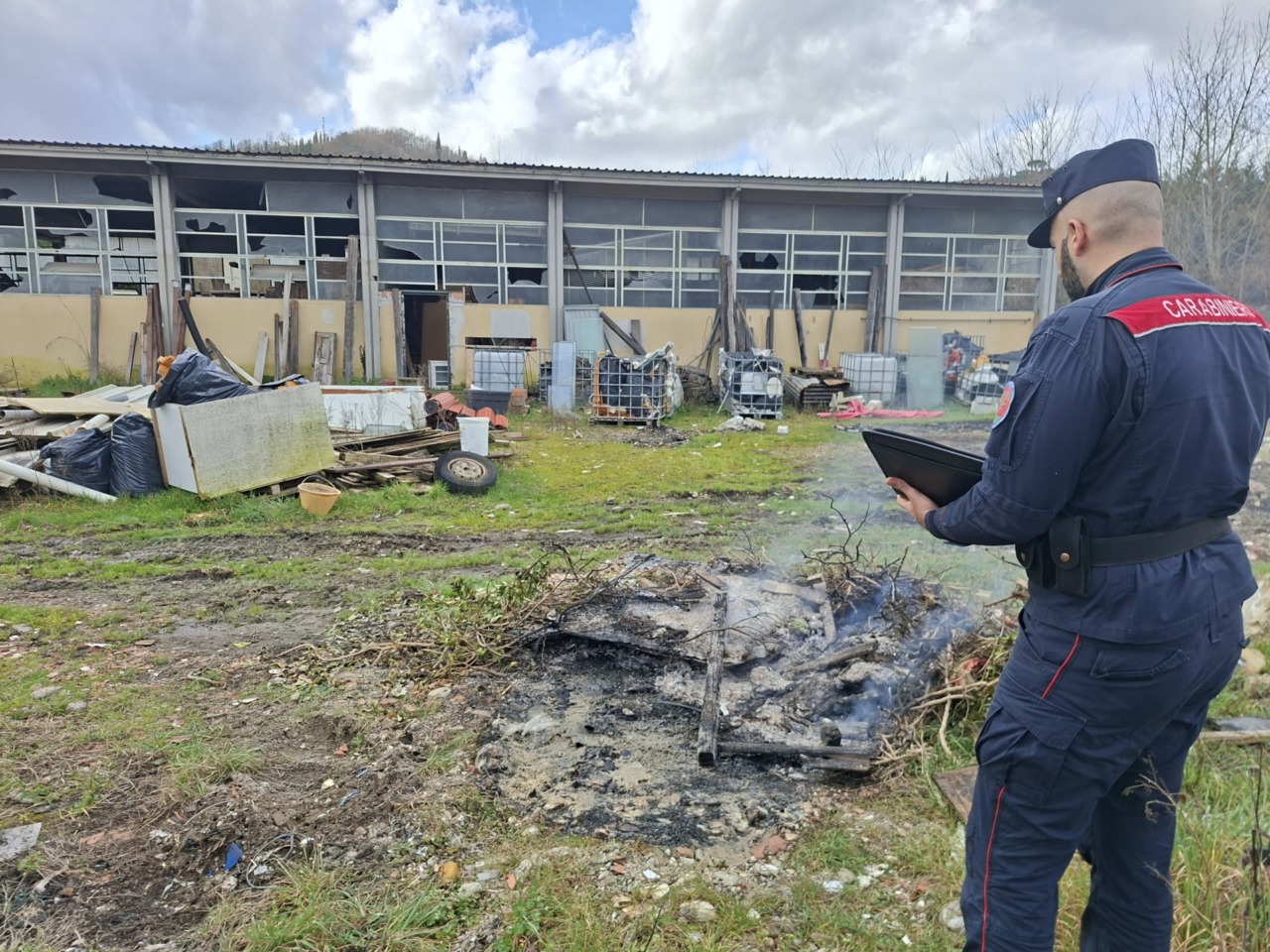 Tre episodi di combustione illecita a San Casciano Val di Pesa
