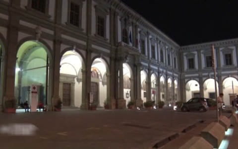 Turista aggredito in centro: colpito a sprangate