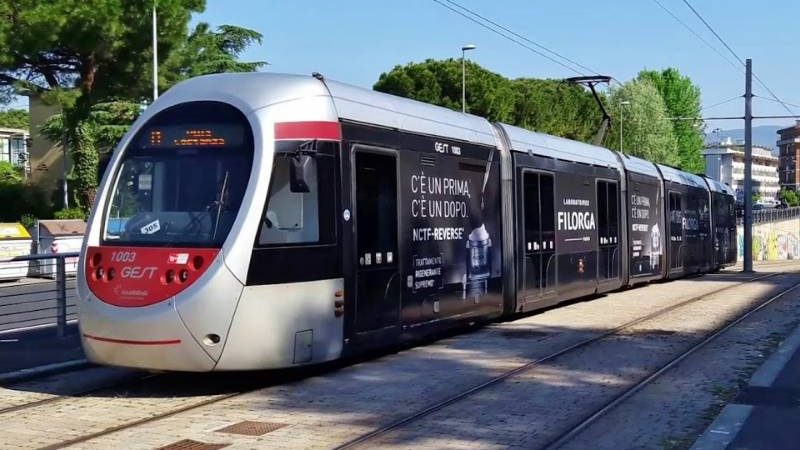 Un 43enne accoltellato durante una rapina sulla tramvia di Firenze