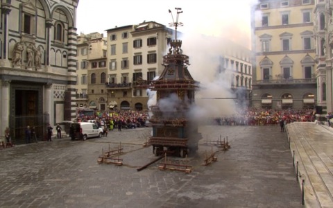 Firenze si prepara allo Scoppio del Carro