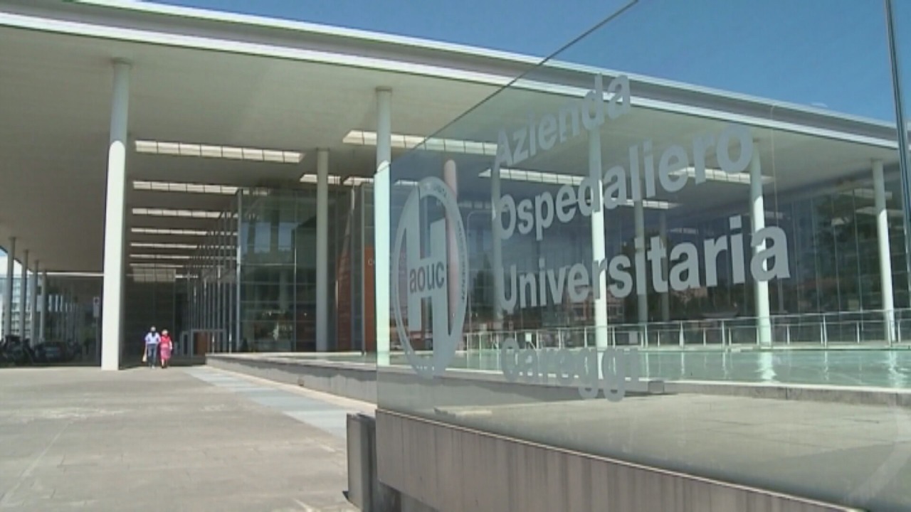 Un uomo accoltellato durante un tentativo di rapina