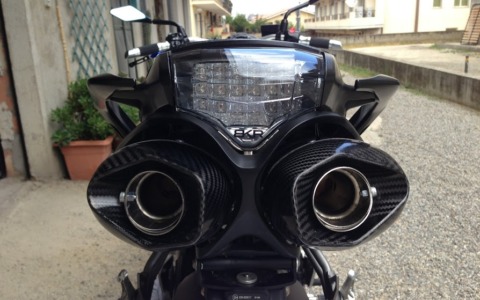 Yamaha FZ6 S1 e S2: le differenze che contano quando si sceglie lo scarico