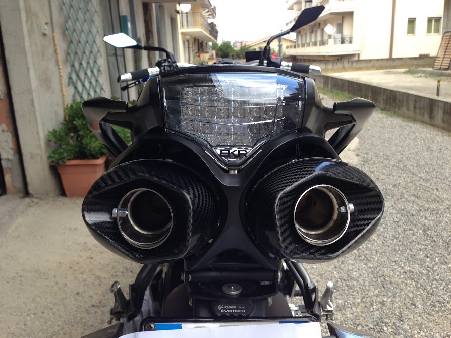 Yamaha FZ6 S1 e S2: le differenze che contano quando si sceglie lo scarico